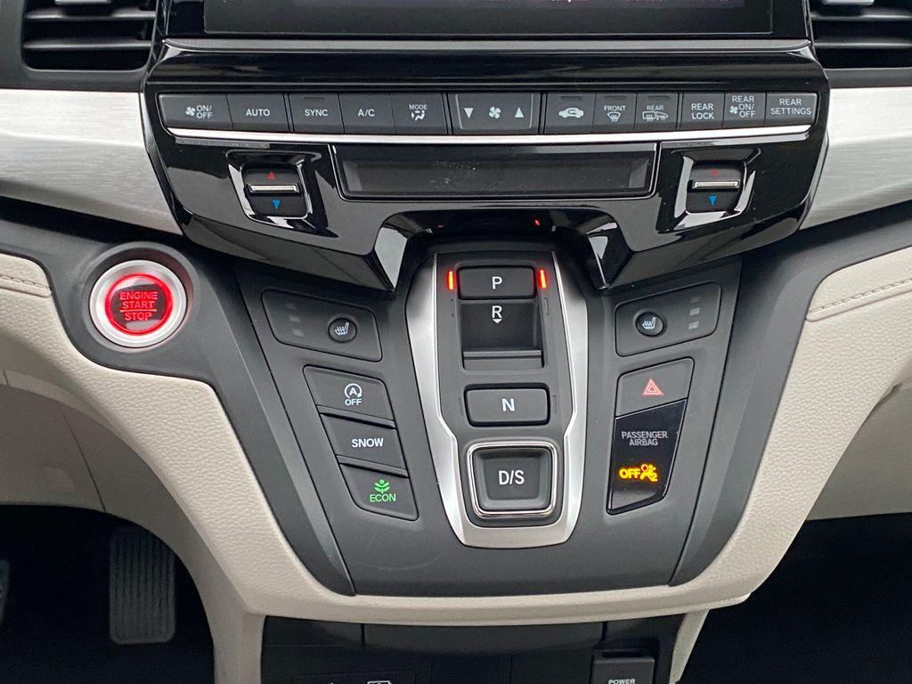 new 2026 Honda Odyssey car, priced at $43,990