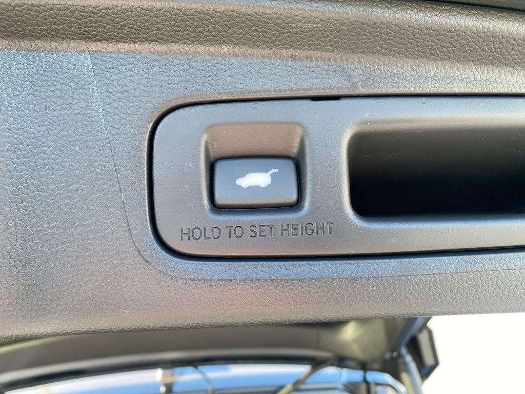 new 2026 Honda CR-V Hybrid car, priced at $43,700