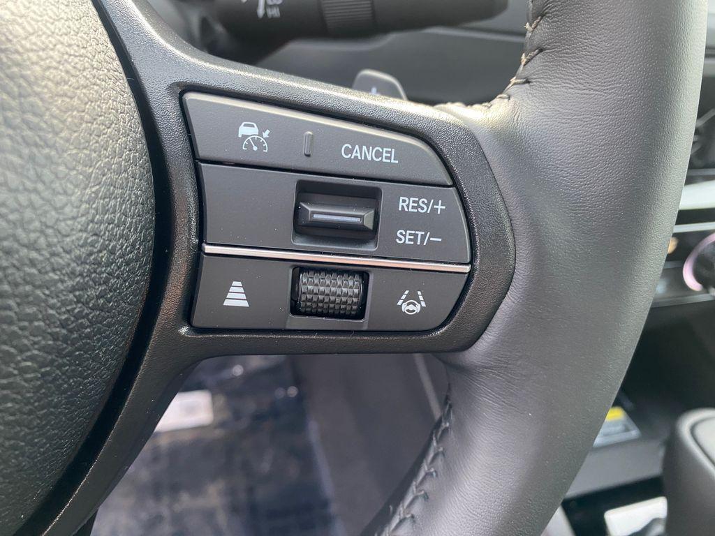 new 2025 Honda Accord Hybrid car, priced at $35,135