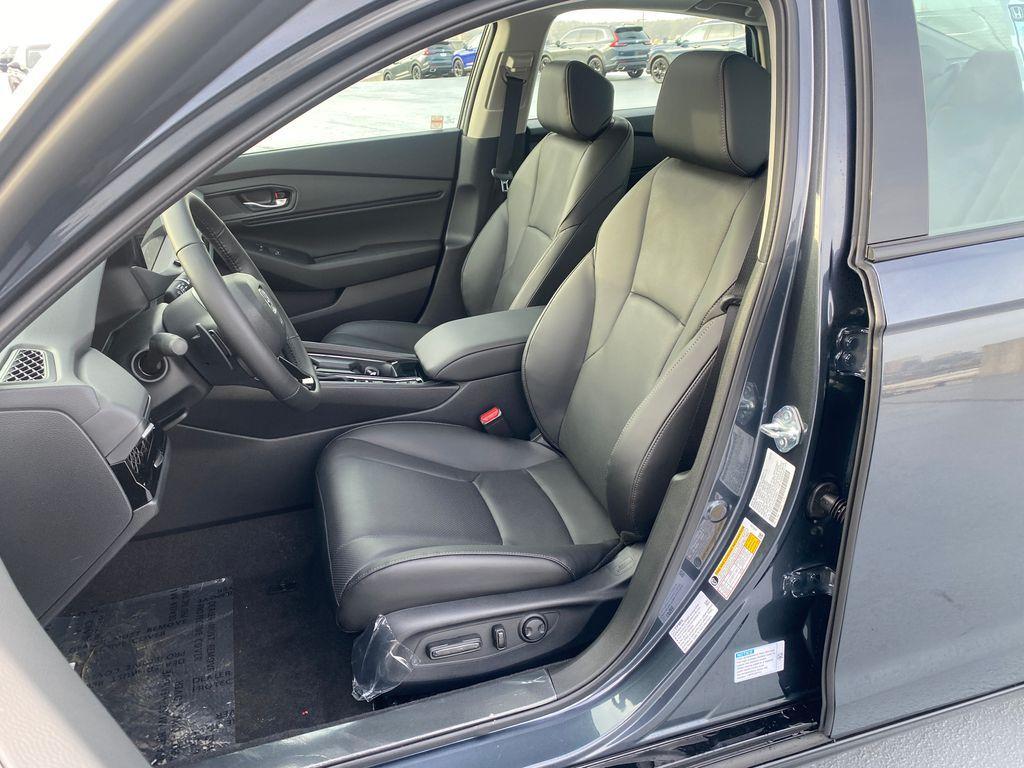 new 2025 Honda Accord Hybrid car, priced at $35,135