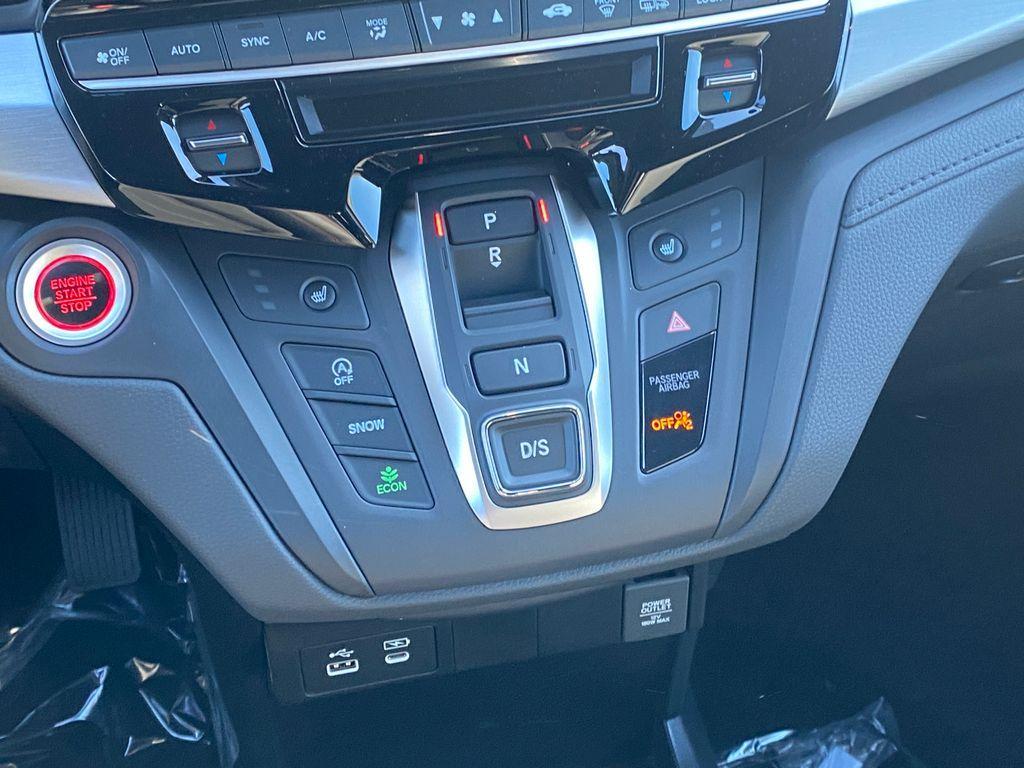 new 2026 Honda Odyssey car, priced at $44,699
