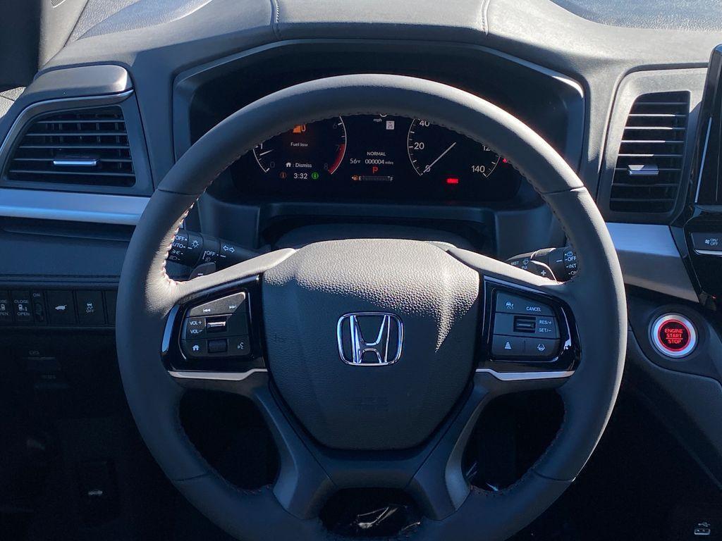 new 2026 Honda Odyssey car, priced at $44,699