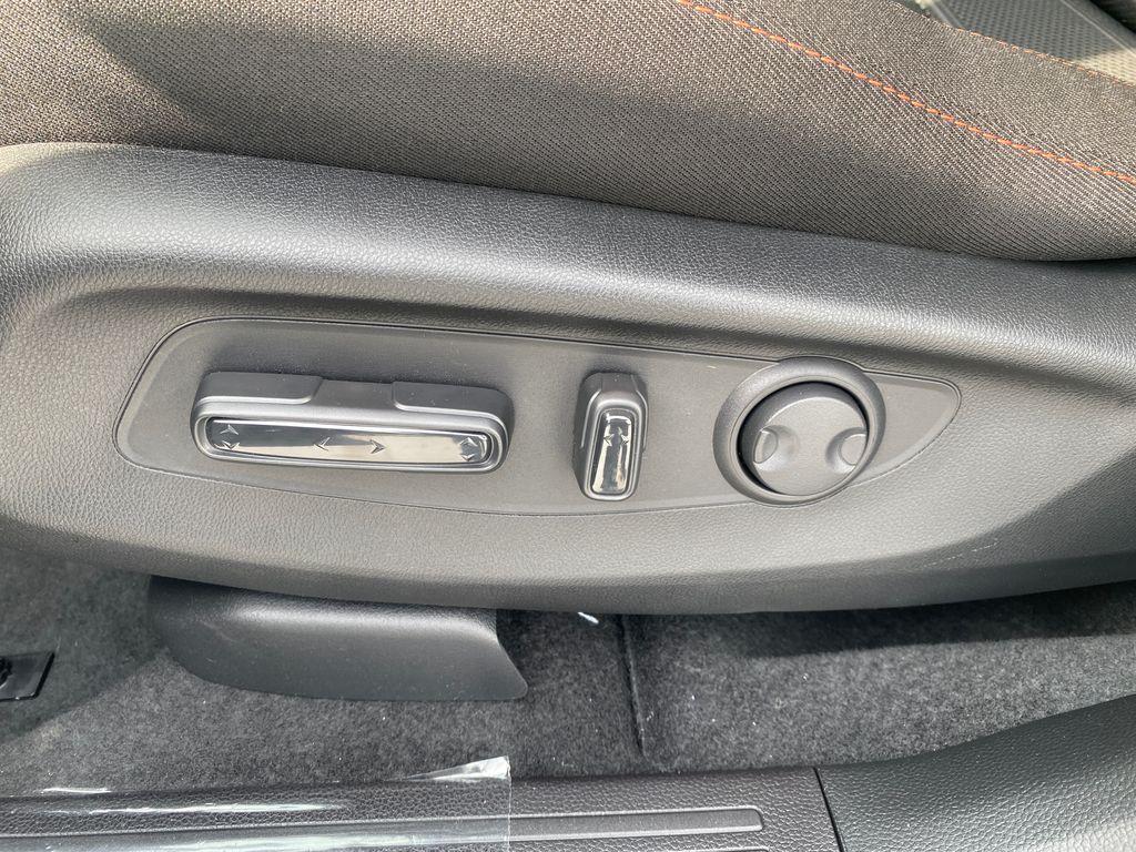 new 2026 Honda CR-V Hybrid car, priced at $38,999