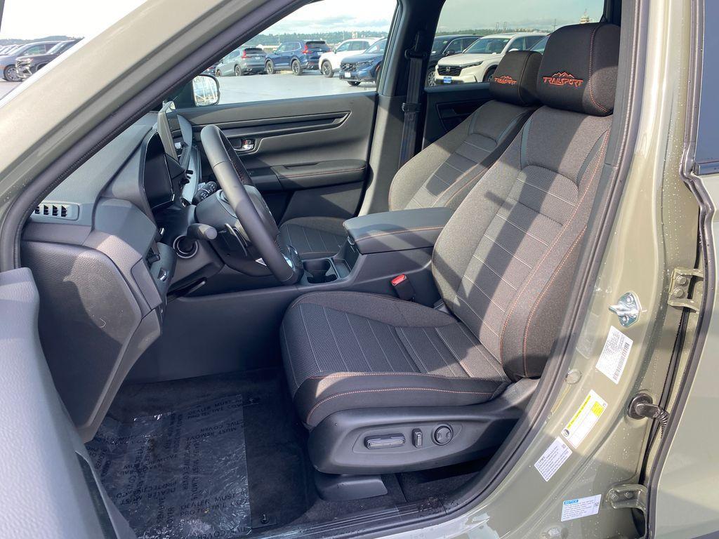 new 2026 Honda CR-V Hybrid car, priced at $39,899