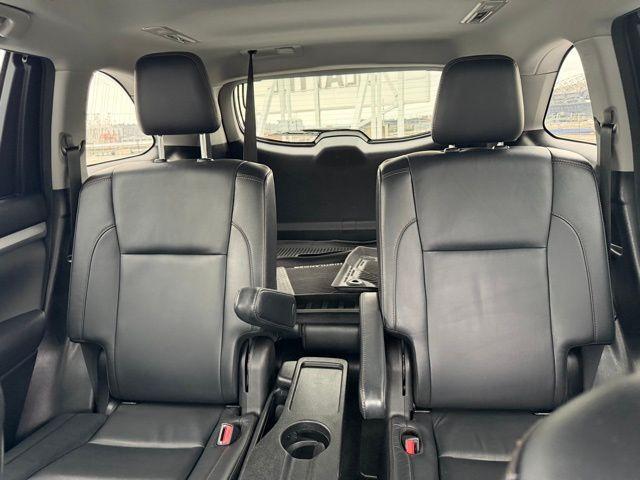 used 2017 Toyota Highlander car, priced at $24,988