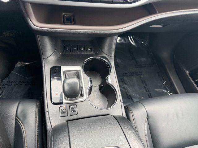 used 2017 Toyota Highlander car, priced at $24,988
