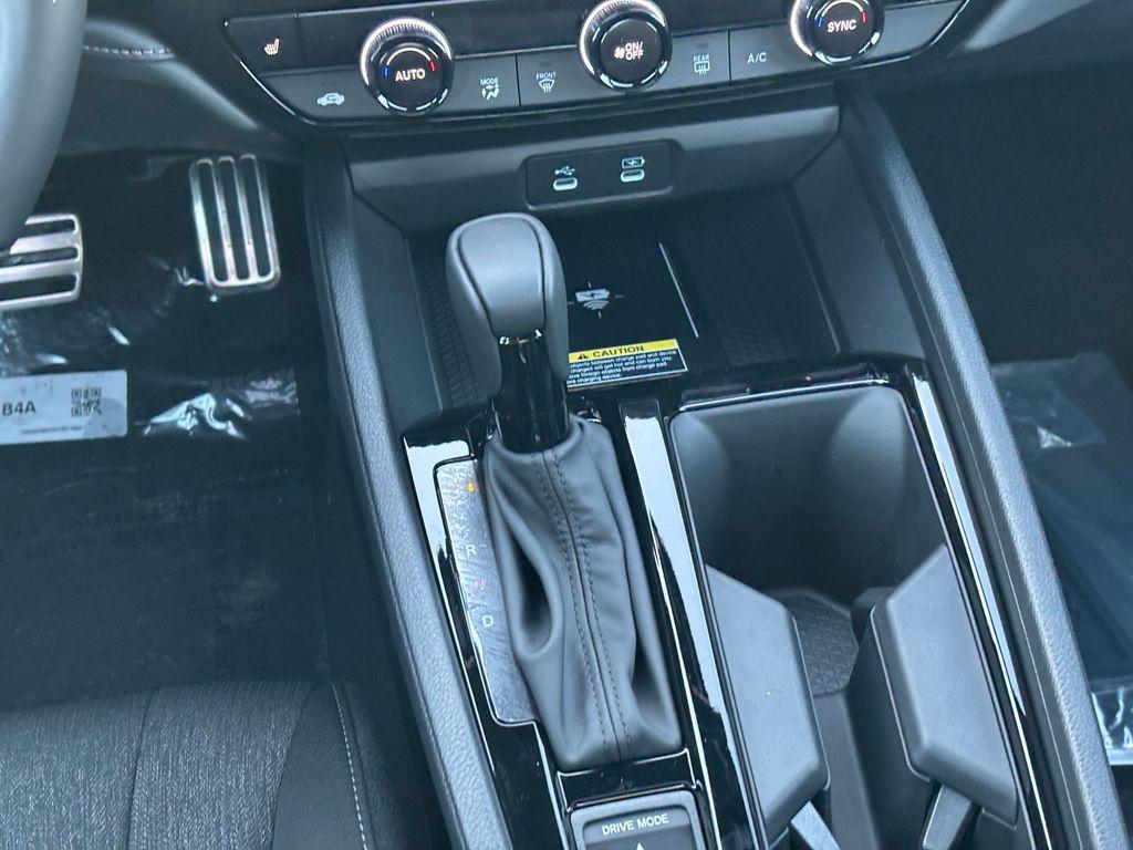 new 2025 Honda Accord Hybrid car, priced at $34,305