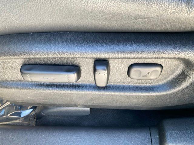 used 2022 Honda Pilot car, priced at $29,988