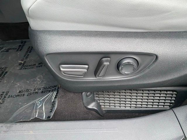 used 2023 Toyota Sienna car, priced at $34,588