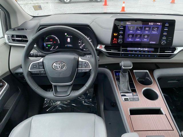 used 2023 Toyota Sienna car, priced at $34,588