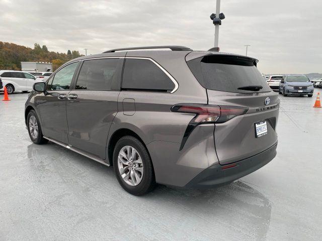 used 2023 Toyota Sienna car, priced at $34,588
