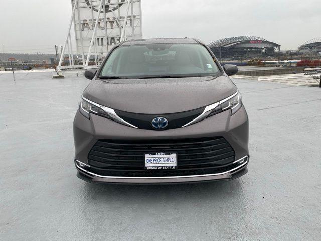used 2023 Toyota Sienna car, priced at $34,588
