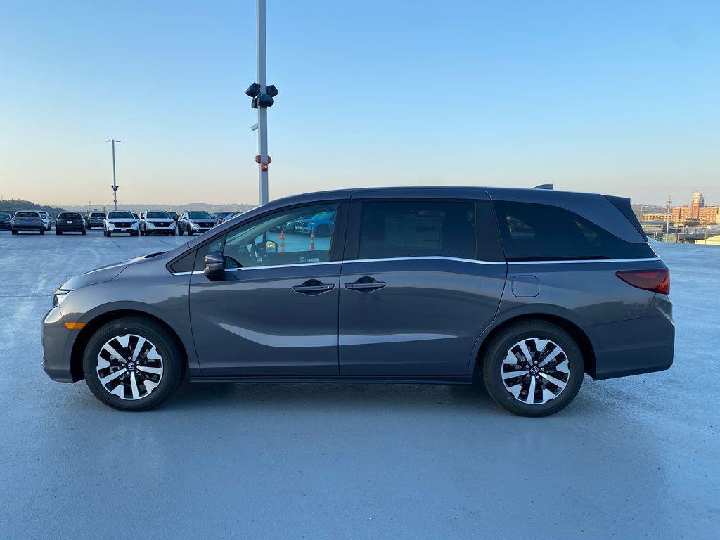 new 2026 Honda Odyssey car, priced at $43,990
