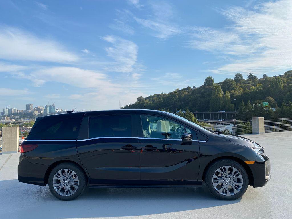 new 2026 Honda Odyssey car, priced at $47,199