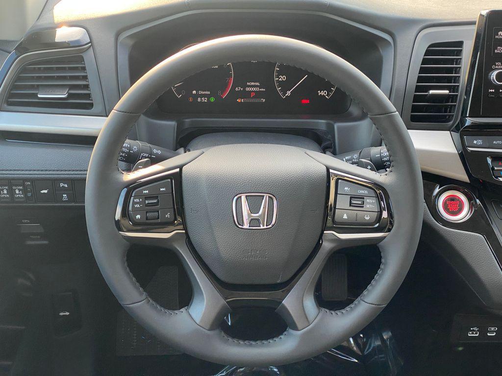 new 2026 Honda Odyssey car, priced at $47,199
