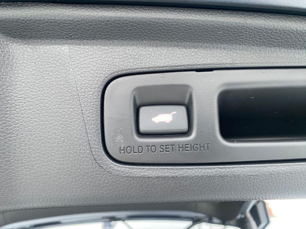 new 2026 Honda CR-V Hybrid car, priced at $43,500