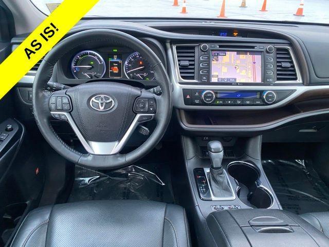 used 2015 Toyota Highlander Hybrid car, priced at $23,988