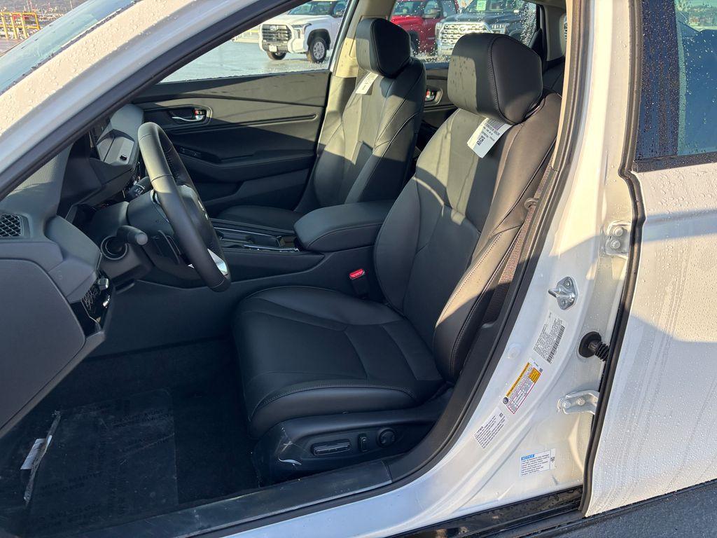 new 2025 Honda Accord Hybrid car, priced at $39,199