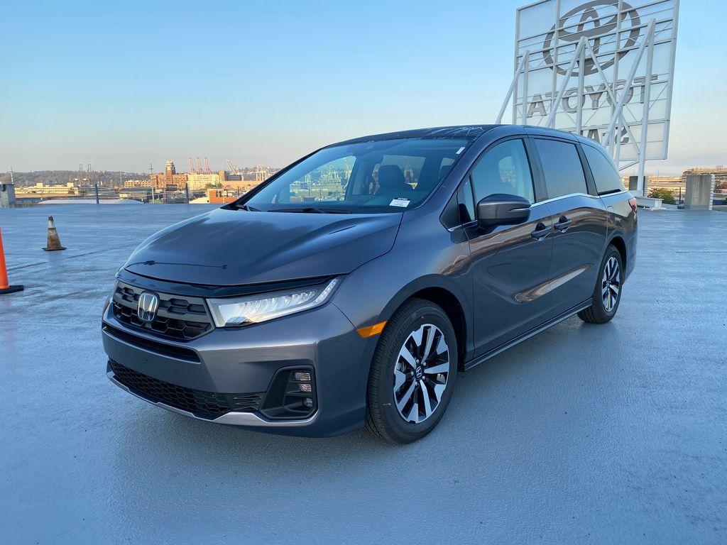 new 2026 Honda Odyssey car, priced at $42,977
