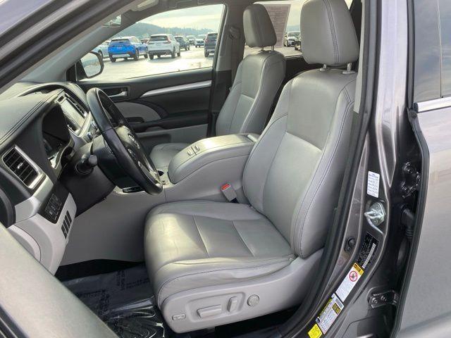 used 2018 Toyota Highlander car, priced at $23,588