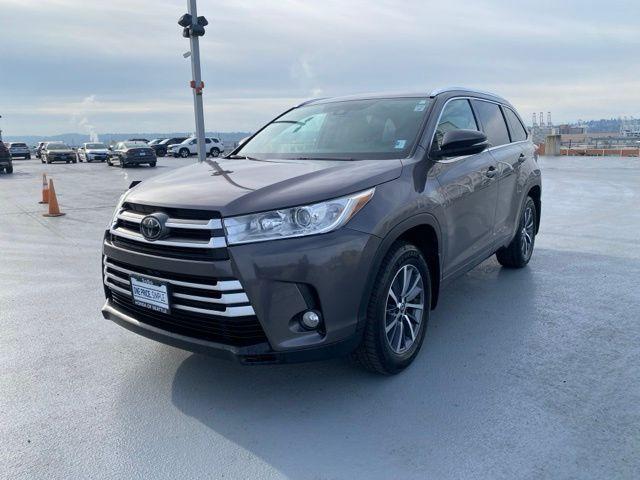 used 2018 Toyota Highlander car, priced at $23,588