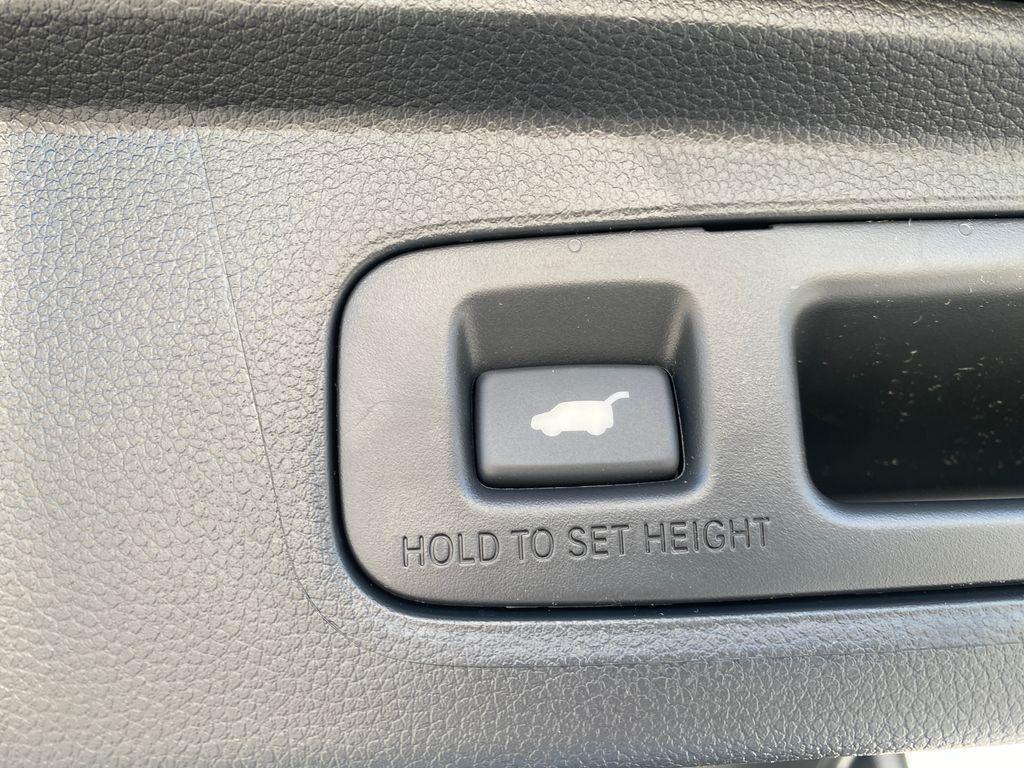 new 2026 Honda CR-V Hybrid car, priced at $40,425