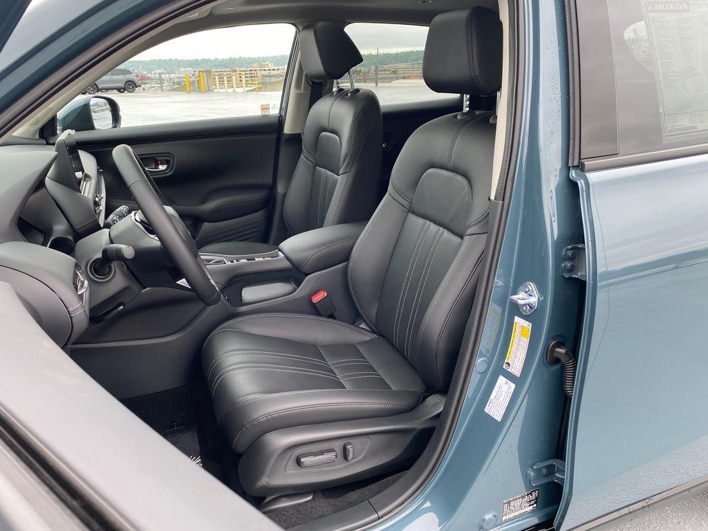 new 2027 Honda HR-V car, priced at $33,599