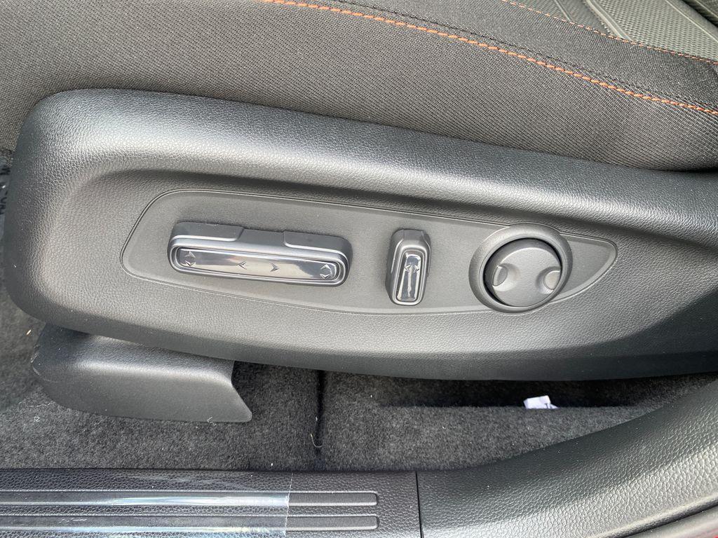 new 2026 Honda CR-V Hybrid car, priced at $39,077