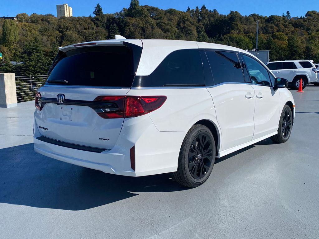 new 2026 Honda Odyssey car, priced at $44,477