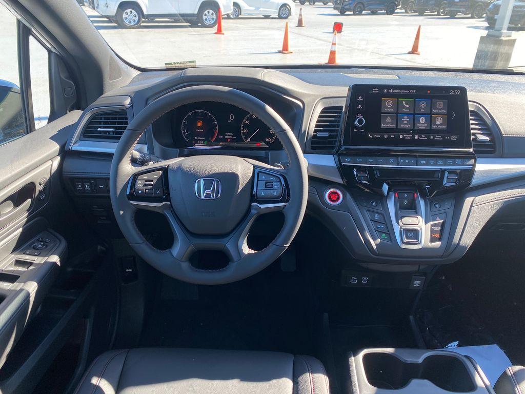 new 2026 Honda Odyssey car, priced at $44,477