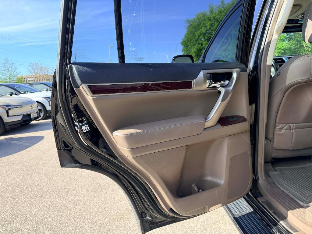 used 2019 Lexus GX 460 car, priced at $30,225