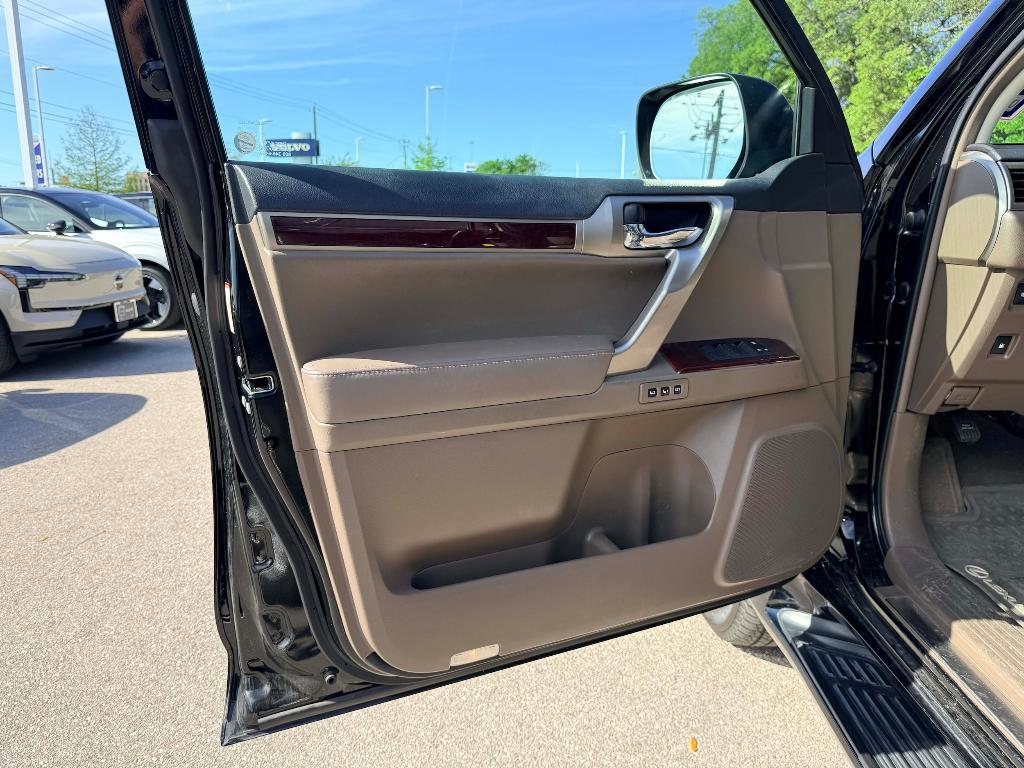 used 2019 Lexus GX 460 car, priced at $30,225
