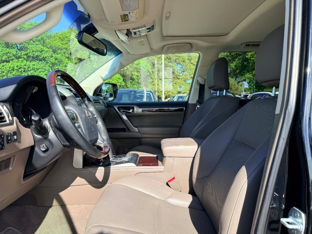 used 2019 Lexus GX 460 car, priced at $30,225