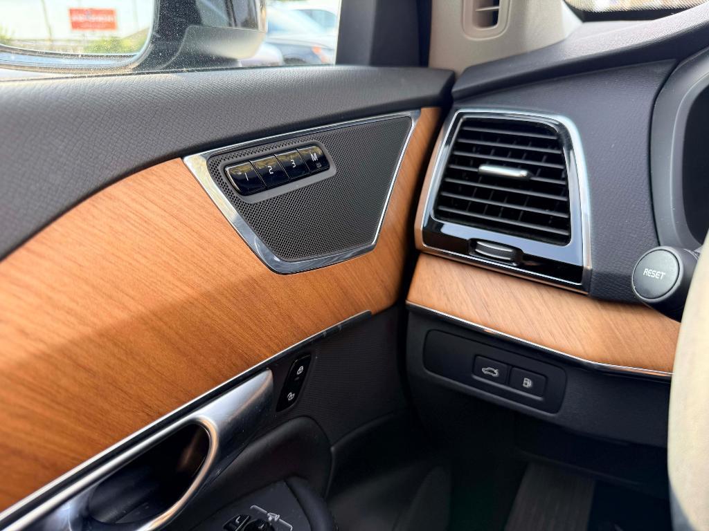 used 2023 Volvo XC90 Recharge Plug-In Hybrid car, priced at $46,676