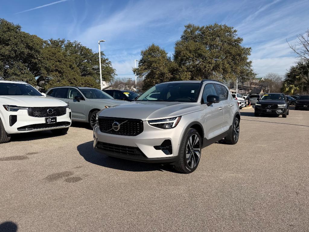 used 2025 Volvo XC40 car, priced at $33,995