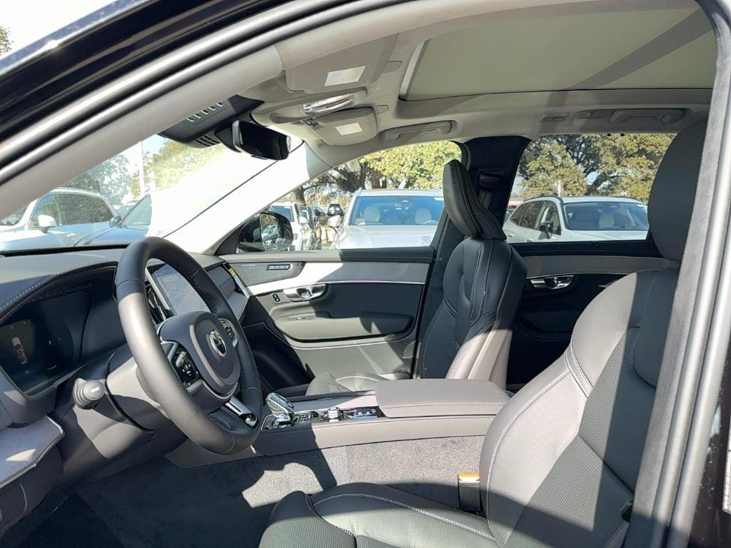 new 2026 Volvo XC90 car, priced at $77,715