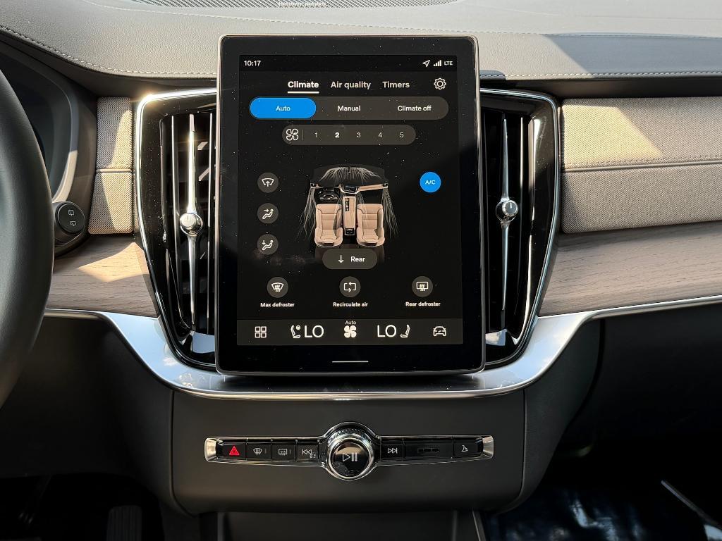 new 2026 Volvo XC90 Plug-In Hybrid car, priced at $83,270