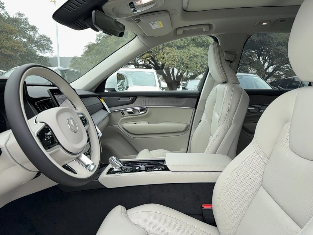 new 2026 Volvo XC90 Plug-In Hybrid car, priced at $83,398