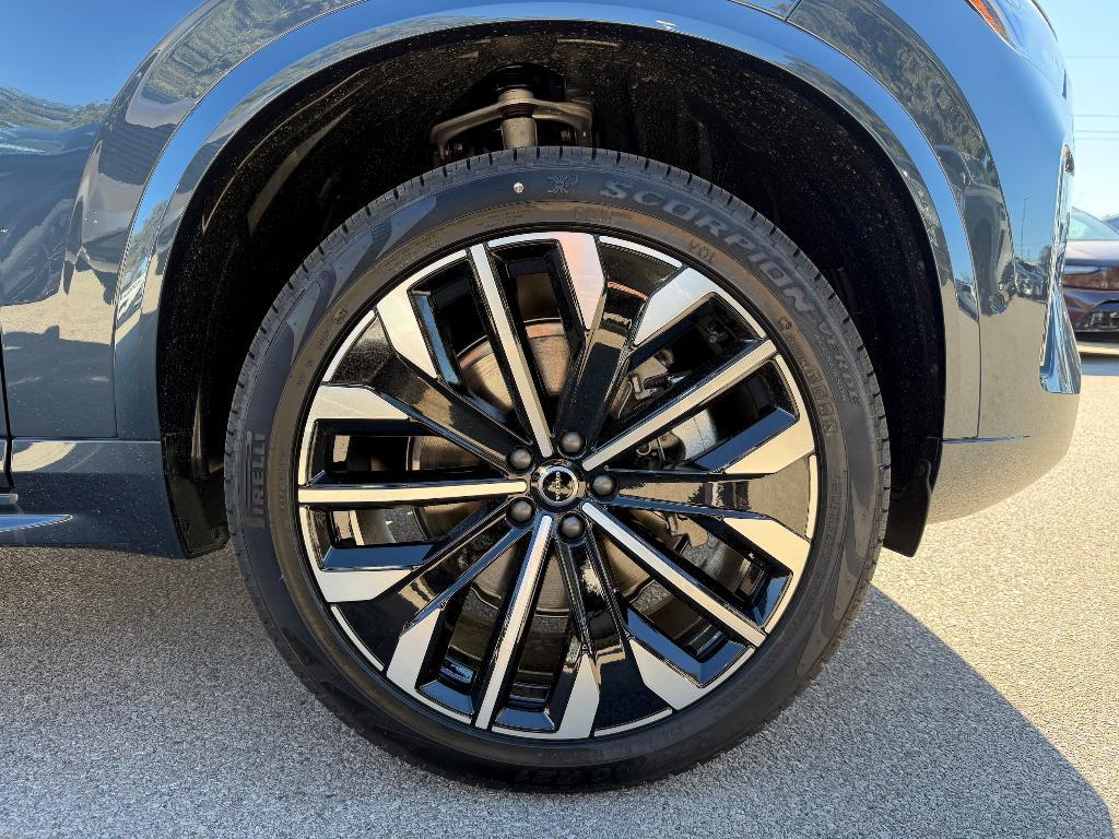 new 2026 Volvo XC90 car, priced at $72,974