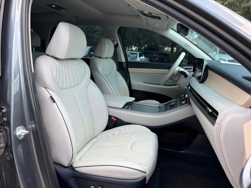 used 2023 Hyundai Palisade car, priced at $33,731