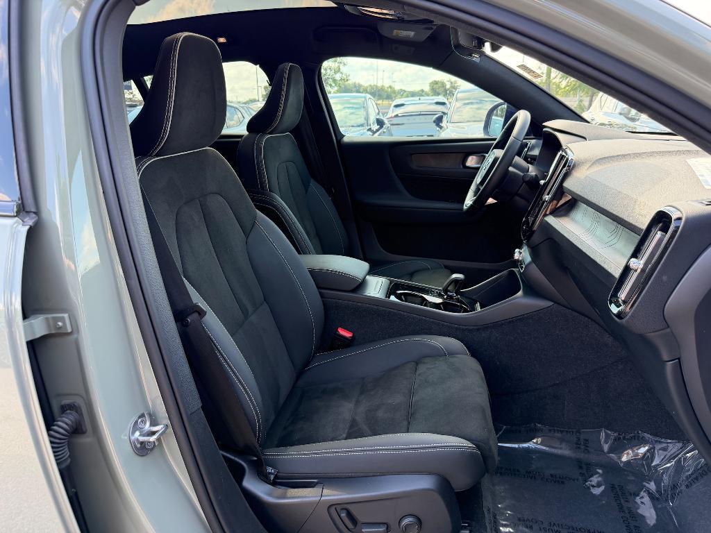 used 2023 Volvo C40 Recharge Pure Electric car, priced at $30,225