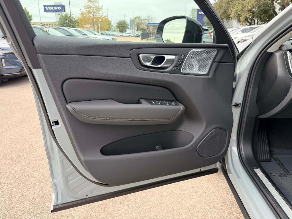 used 2026 Volvo XC60 car, priced at $62,913