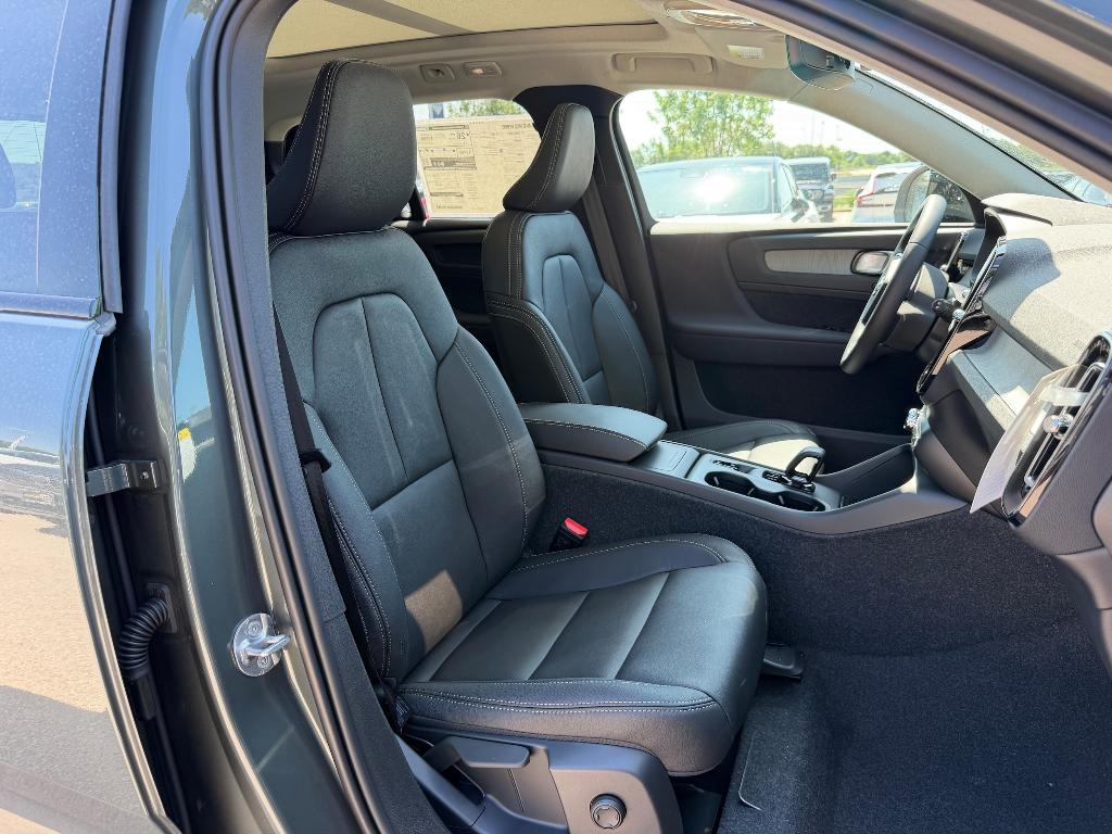 new 2026 Volvo XC40 car, priced at $47,670