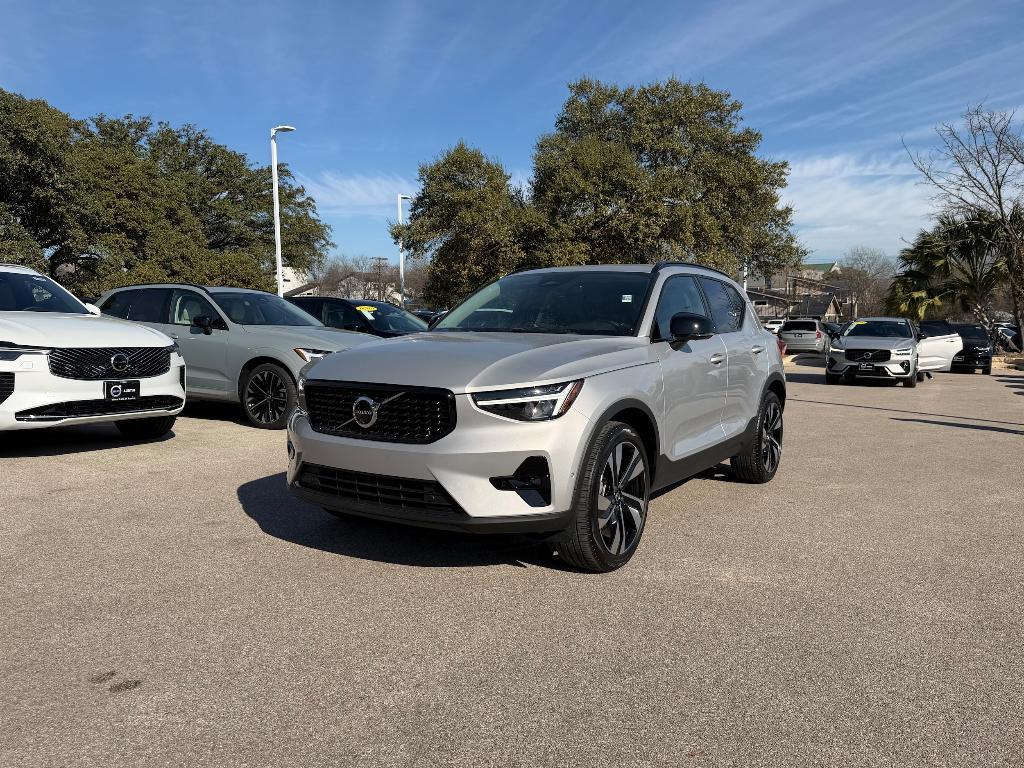used 2025 Volvo XC40 car, priced at $33,995