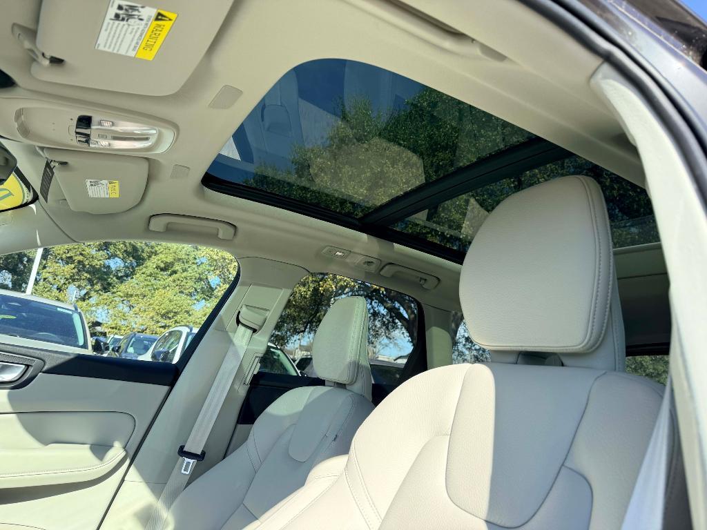 used 2024 Volvo XC60 Recharge Plug-In Hybrid car, priced at $51,240