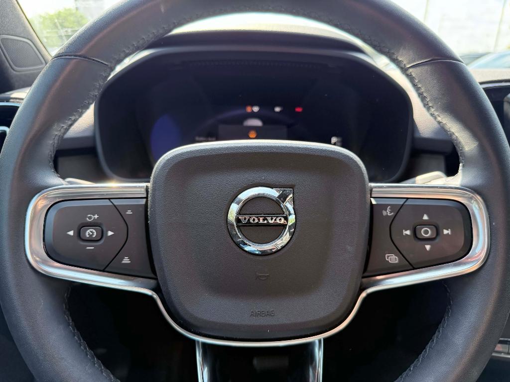 used 2023 Volvo C40 Recharge Pure Electric car, priced at $29,160