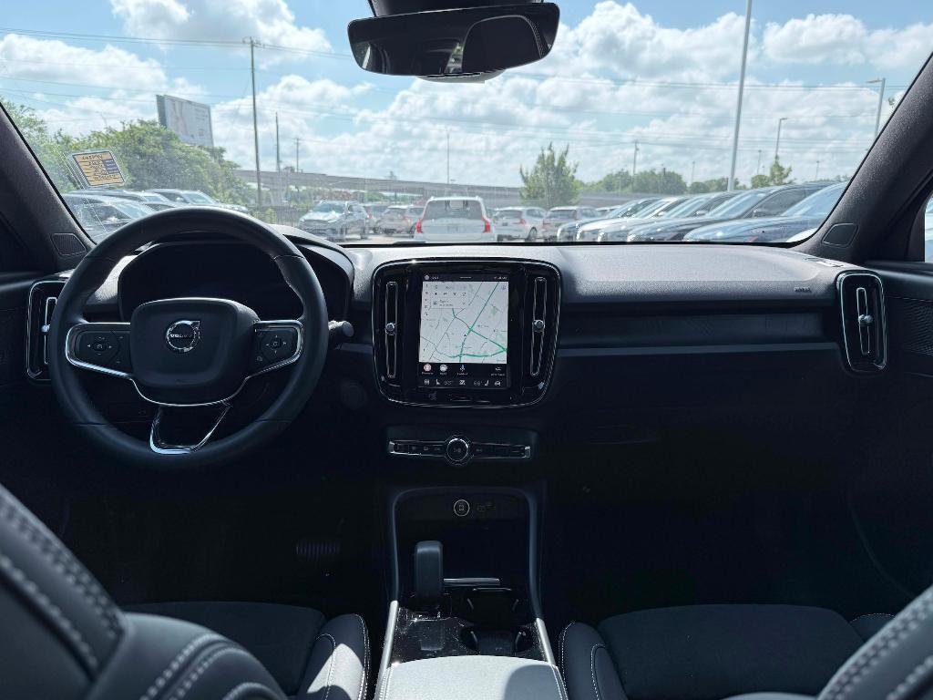 used 2023 Volvo C40 Recharge Pure Electric car, priced at $29,160