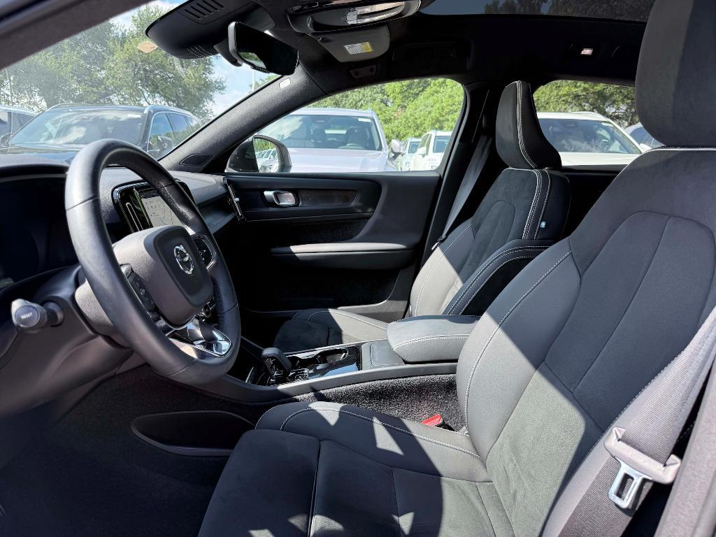 used 2023 Volvo C40 Recharge Pure Electric car, priced at $29,160