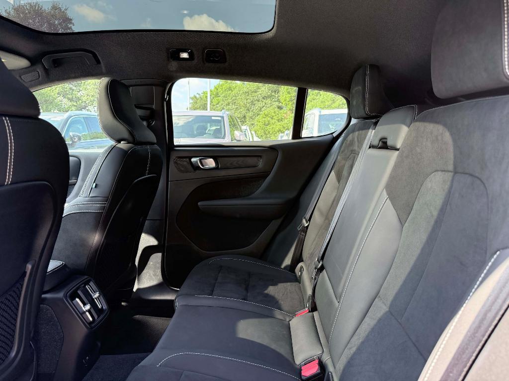 used 2023 Volvo C40 Recharge Pure Electric car, priced at $29,160