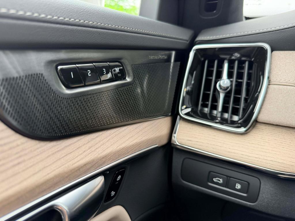 new 2026 Volvo XC90 Plug-In Hybrid car, priced at $87,745